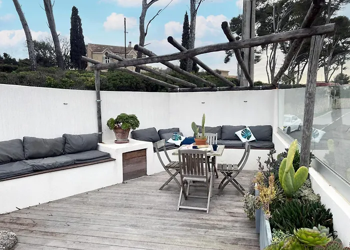 Villa Avec Piscine, Baie De Bandol, Acces Plage