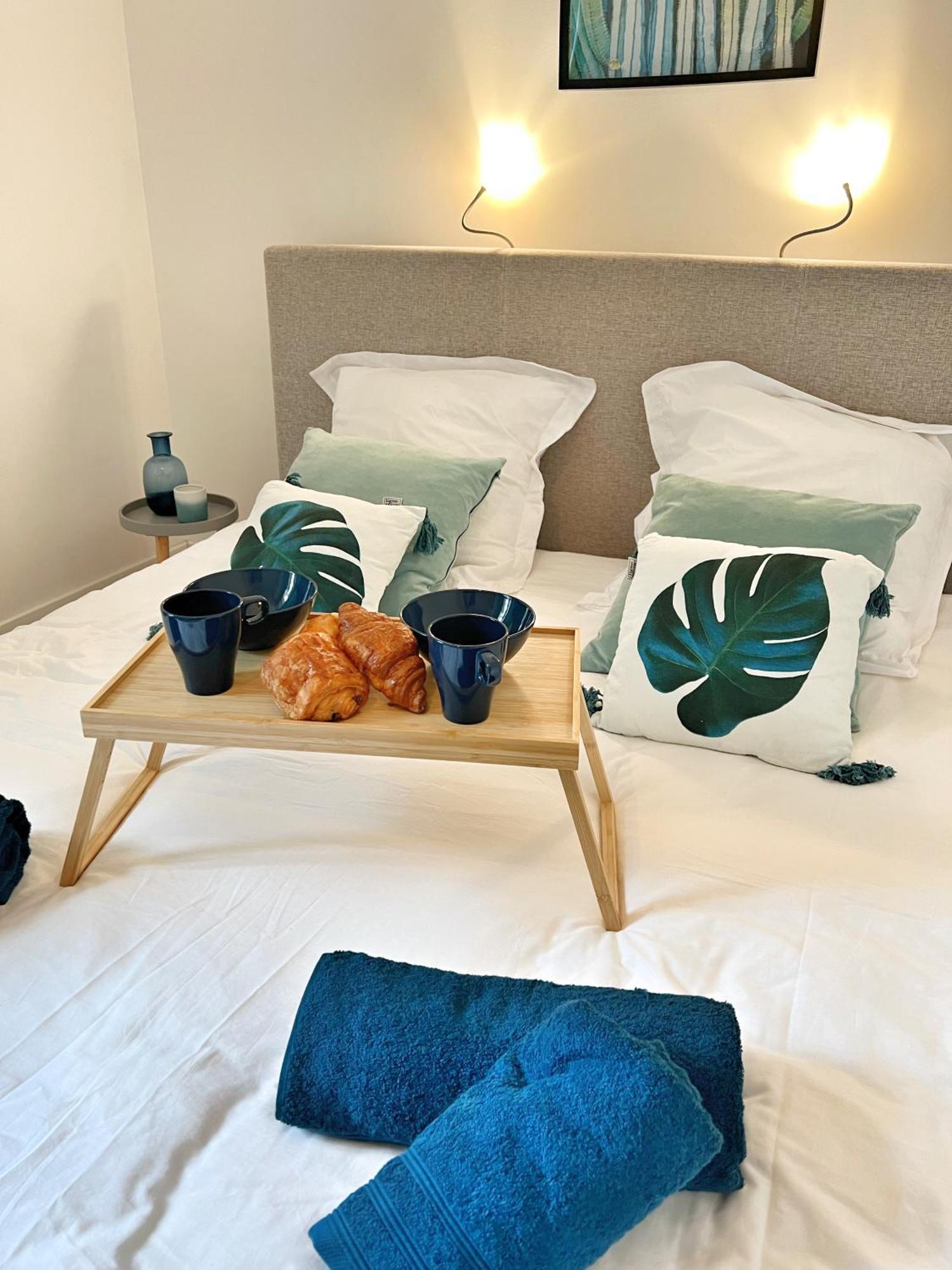 Avec Piscine, Baie De Bandol, Acces Villa Sanary-sur-Mer