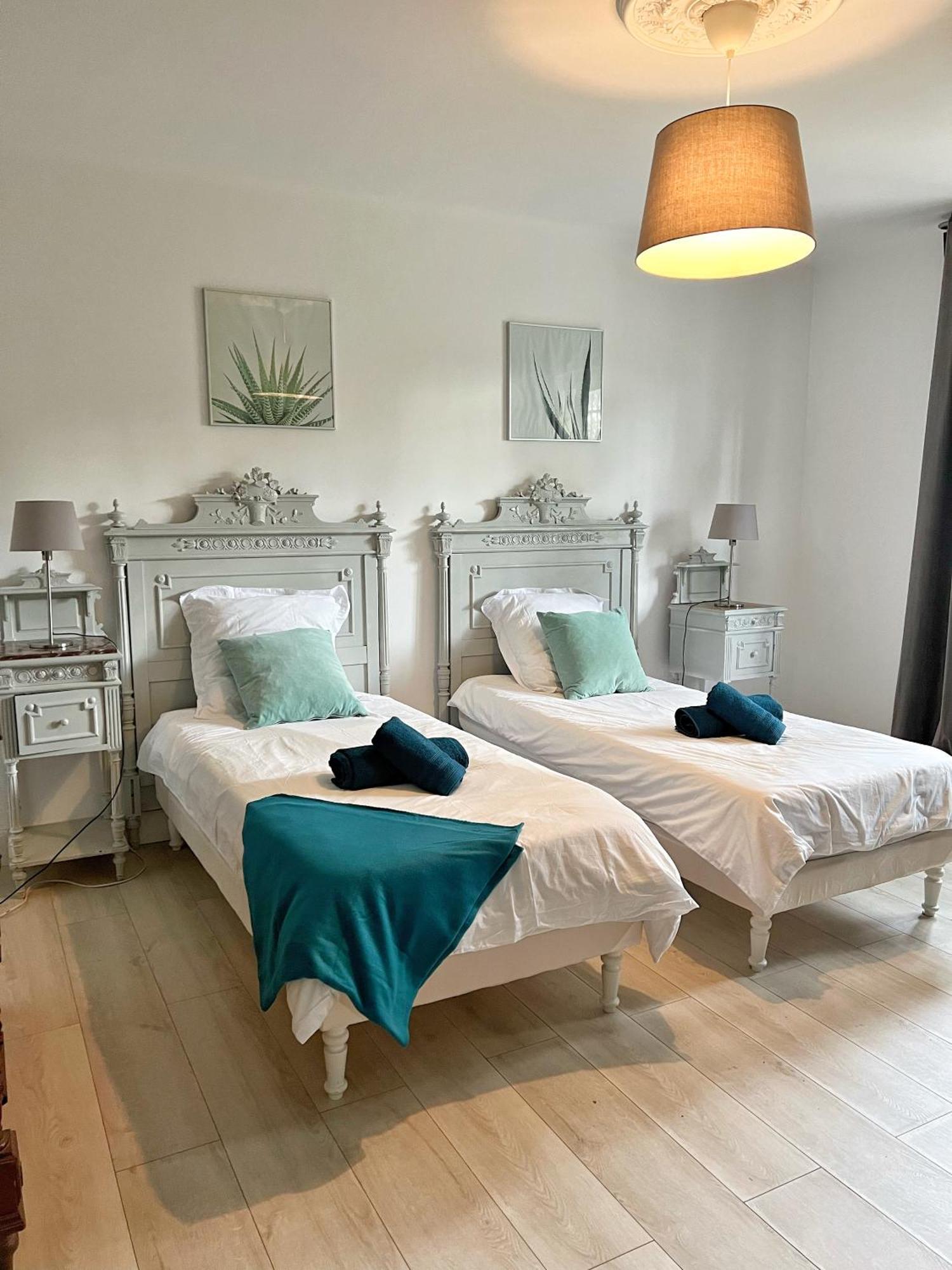 Villa Avec Piscine, Baie De Bandol, Acces Sanary-sur-Mer
