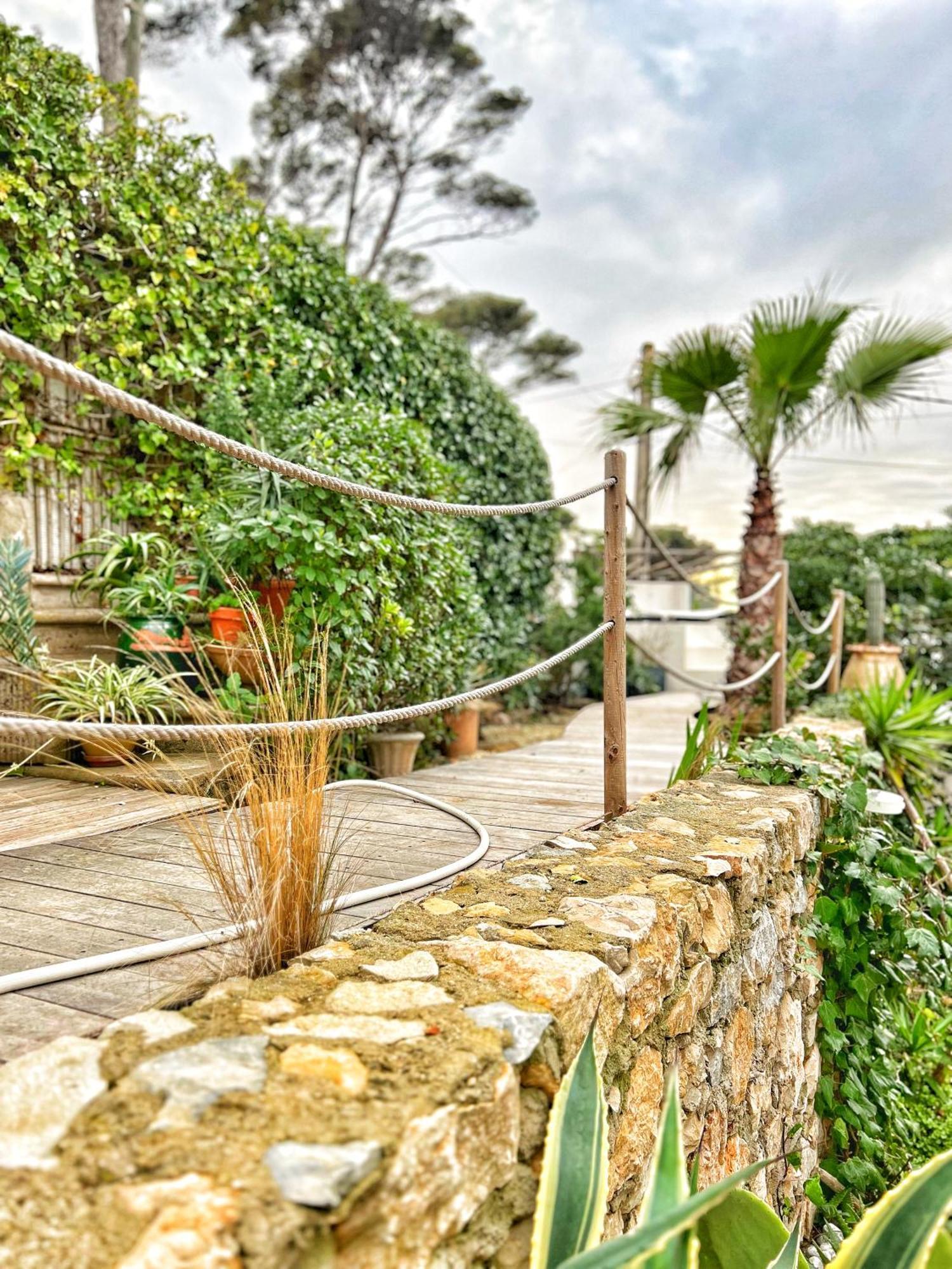 Villa Avec Piscine, Baie De Bandol, Acces Sanary-sur-Mer
